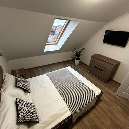 D&M Apartments 2 Σάτου Μάρε Εξωτερικό φωτογραφία