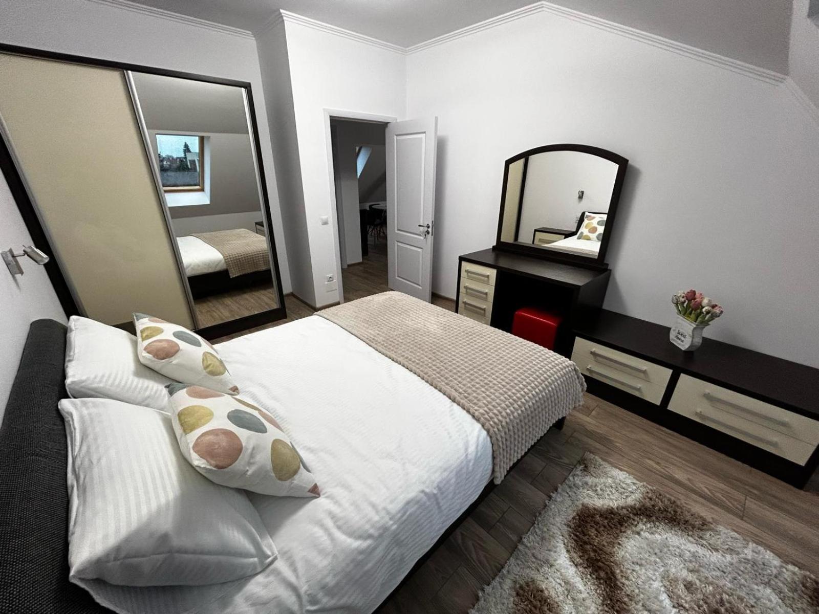 D&M Apartments 2 Σάτου Μάρε Εξωτερικό φωτογραφία